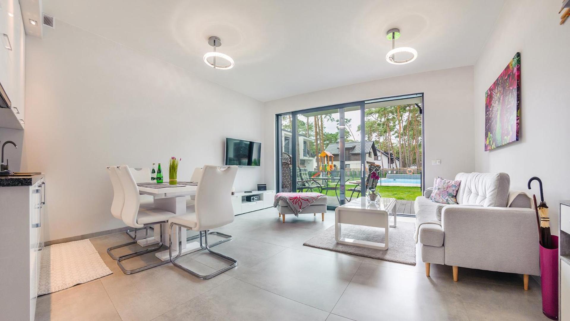 פוביירובו Prestige House Apartament - 2 Sypialnie Z Ogrodkiem I Basenem מראה חיצוני תמונה