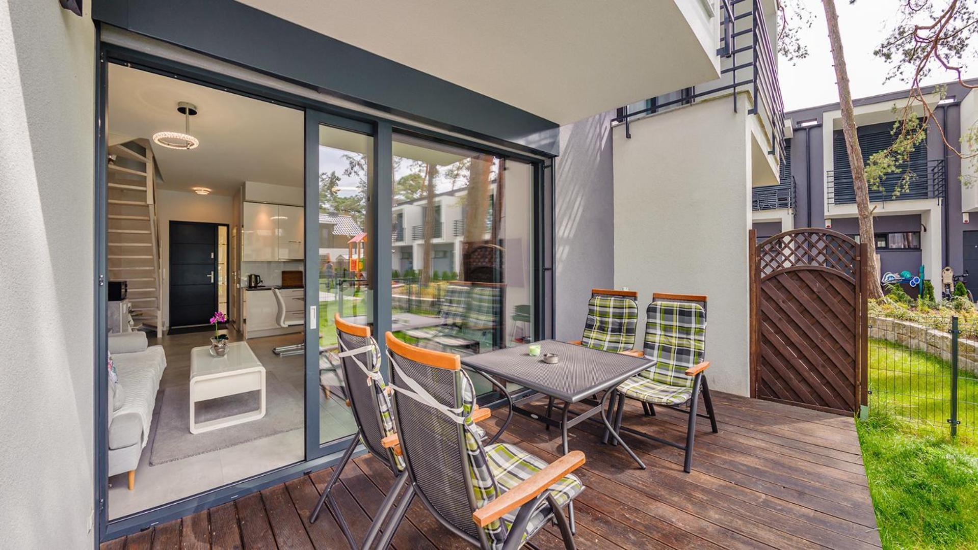 פוביירובו Prestige House Apartament - 2 Sypialnie Z Ogrodkiem I Basenem מראה חיצוני תמונה